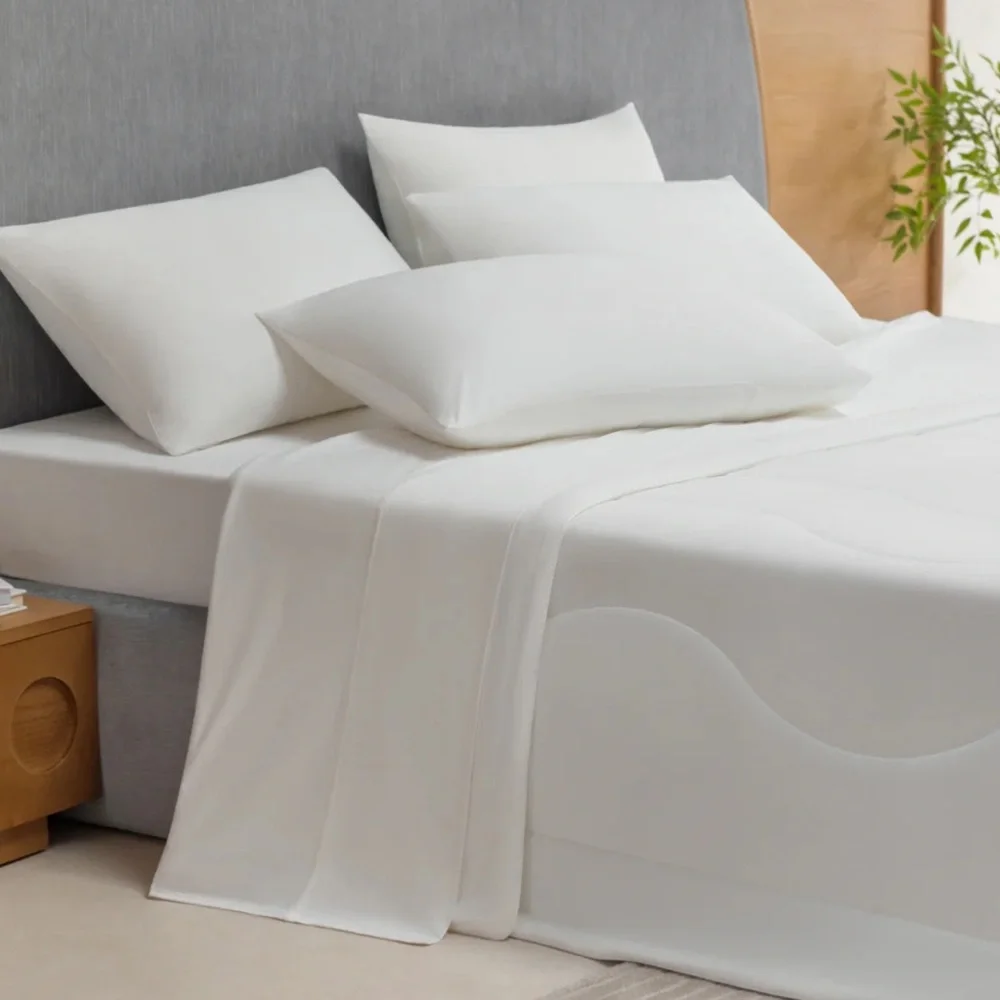 REST Evercool Cooling Comforter in Artic White - Queen + King